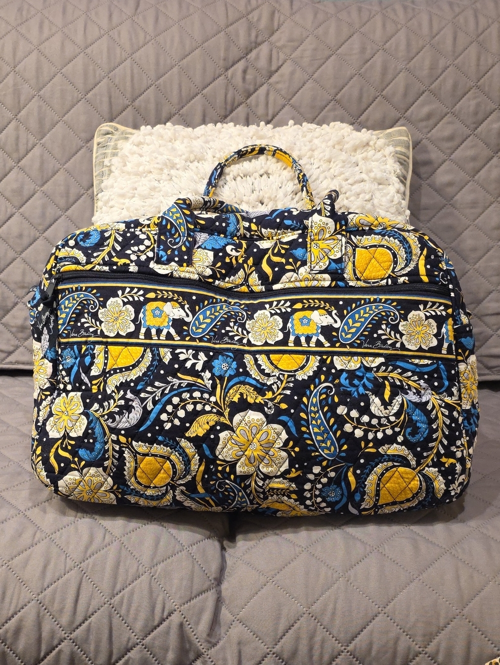 Vera Bradley Retired Ellie Blue Quilted Floral Paisley Travel Tote Bag